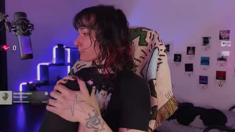 iggy iggz online show from 10.27.25