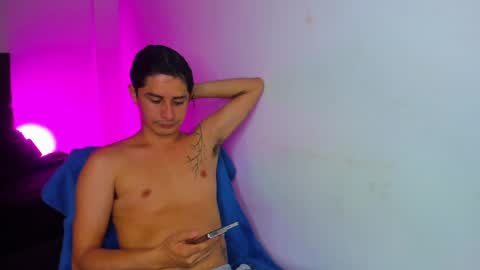 Snapshot of wickedboy_twink chatting on 05.26.26 JAISON online show from 05.26.26