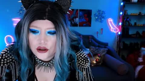 Snapshot of wickedxqueen chatting on 12.28.24 Laura online show from 12.28.24