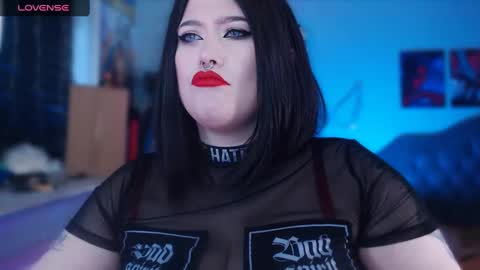 Snapshot of wickedxqueen chatting on 01.25.25 Laura online show from 01.25.25