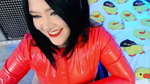 Snapshot of wickedxqueen chatting on 04.09.26 Laura online show from 04.09.26