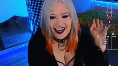 Snapshot of wickedxqueen chatting on 05.04.26 Laura online show from 05.04.26