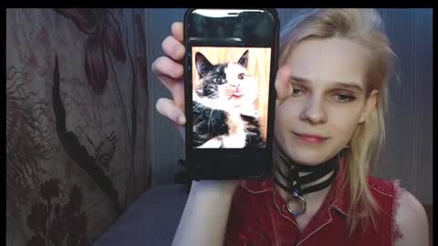 Victoria online show from 03.01.25