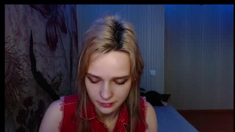 Victoria online show from 09.28.25