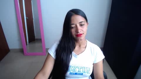 Snapshot of wifhot chatting on 02.10.25 Ilauren online show from 02.10.25