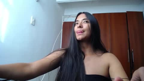 Snapshot of wifhot chatting on 10.17.25 Ilauren online show from 10.17.25