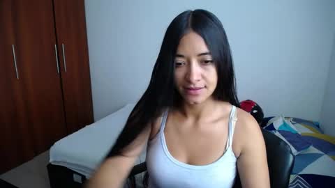 Snapshot of wifhot chatting on 03.28.26 Ilauren online show from 03.28.26