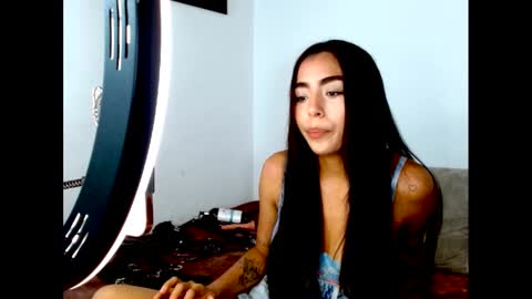Wild RoomXxX online show from 09.26.25