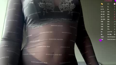 Mia online show from 12.19.25