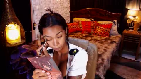 Snapshot of wildara chatting on 04.21.26 wildara online show from 04.21.26