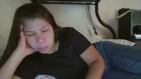 Snapshot of wildbrownchick69 chatting on 02.26.25 WildChick online show from 02.26.25