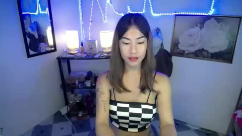 Snapshot of wildflowermitch chatting on 12.04.25 Mitch online show from 12.04.25