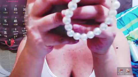 Snapshot of wildhotasianx chatting on 12.28.24 wildhotasianx online show from 12.28.24