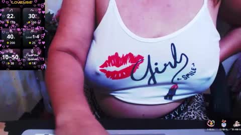 Snapshot of wildhotasianx chatting on 09.20.25 wildhotasianx online show from 09.20.25