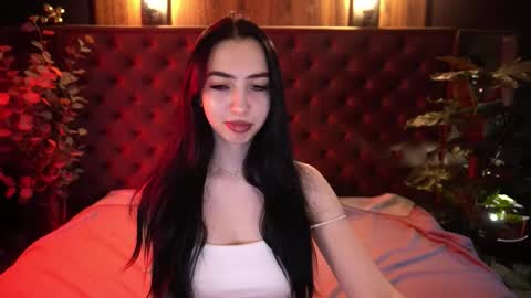 Snapshot of wildkittenx_ chatting on 02.11.26 Alena online show from 02.11.26