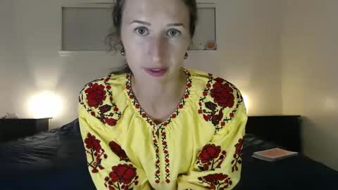 WildRose L - check my Pinned tweet if you dont see me online within 5 minutes after Ive sent email notifications online show from 11.14.25