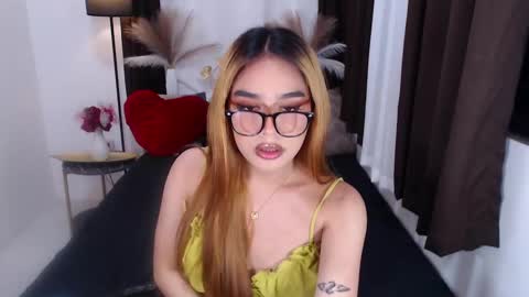 Snapshot of wildsassy0719 chatting on 12.29.24 shea online show from 12.29.24