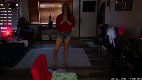 Snapshot of wildsouthernpeach chatting on 09.12.25 Ivy online show from 09.12.25