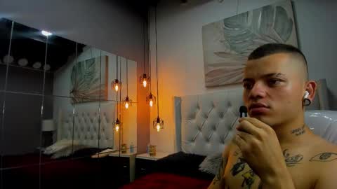 Snapshot of wildthor26 chatting on 02.24.26 wild online show from 02.24.26