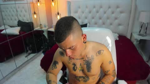 Snapshot of wildthor26 chatting on 02.27.26 wild online show from 02.27.26