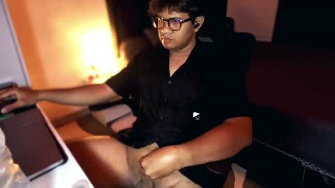 Snapshot of wildynight chatting on 06.26.26 Wildy online show from 06.26.26