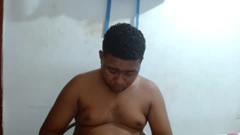 Snapshot of wilintom483797 chatting on 01.14.25 wilintom y sharon online show from 01.14.25