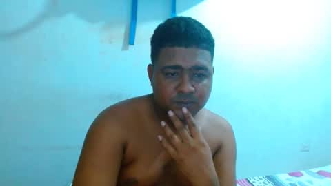 Snapshot of wilintom483797 chatting on 01.18.25 wilintom y sharon online show from 01.18.25