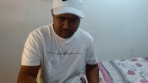 Snapshot of wilintom483797 chatting on 02.06.25 wilintom y sharon online show from 02.06.25