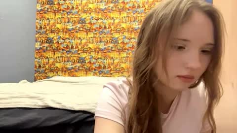 Snapshot of willenasow chatting on 01.09.26 Olivia online show from 01.09.26