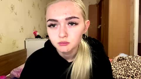 Snapshot of willettealfiero chatting on 04.24.26 Sophia online show from 04.24.26