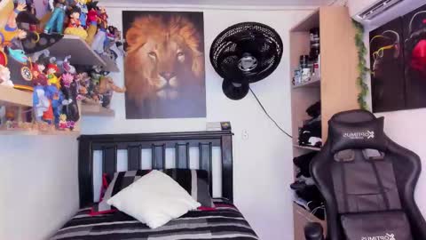 Snapshot of william_dracko9 chatting on 09.19.25 Dracko online show from 09.19.25