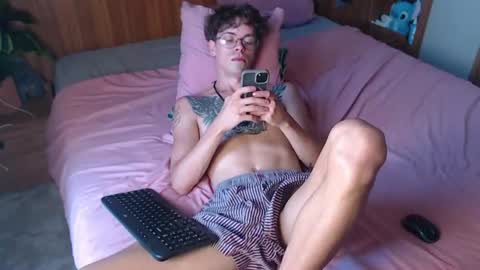 Snapshot of william_henry_a chatting on 06.22.26 William online show from 06.22.26