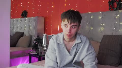 Snapshot of william_ross chatting on 12.23.24 will online show from 12.23.24