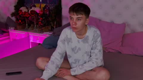 Snapshot of william_ross chatting on 01.04.25 will online show from 01.04.25