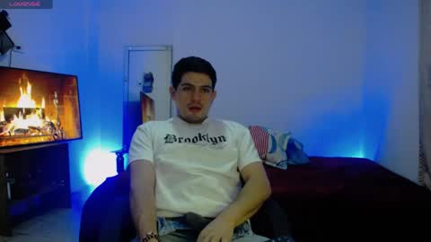 Snapshot of william_steel_ chatting on 04.23.26 William Steel online show from 04.23.26