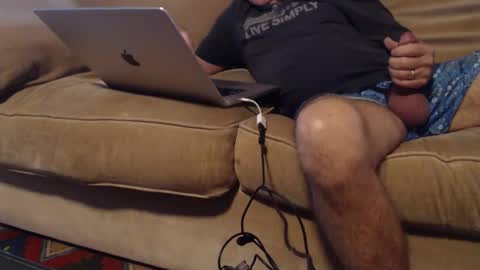 Snapshot of williamandmary chatting on 10.22.25 williamandmary online show from 10.22.25