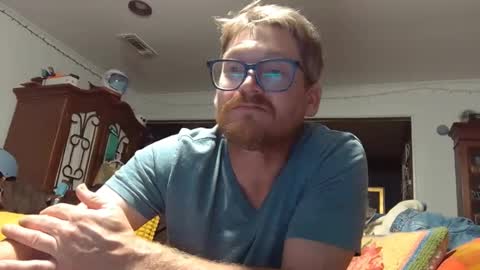 Snapshot of williamrb83 chatting on 10.24.25 William online show from 10.24.25