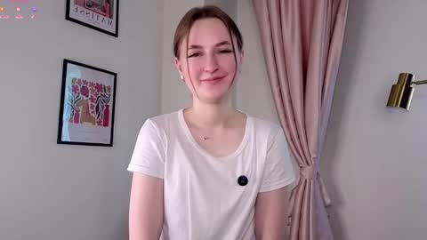 Snapshot of williapabey chatting on 06.08.26 Sarah online show from 06.08.26