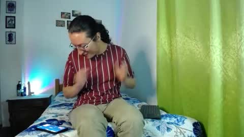 Snapshot of willmonkey chatting on 11.09.25 willmonkey online show from 11.09.25