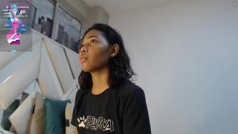 Snapshot of willow_smitt_ chatting on 05.08.26 luna online show from 05.08.26