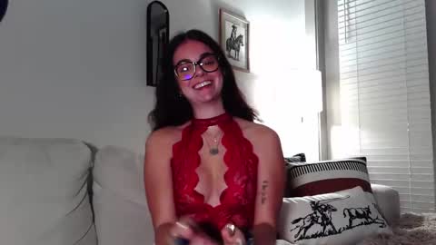 Snapshot of willowbelle chatting on 10.20.25 willowbelle online show from 10.20.25