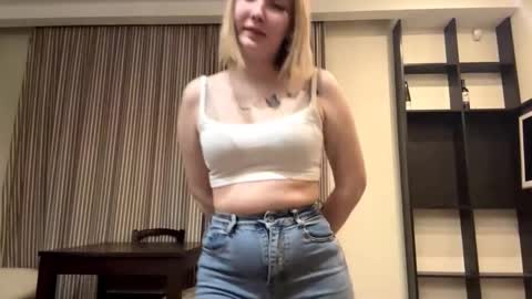 Nia online show from 10.13.25