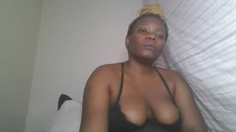 Snapshot of willyoubemine1 chatting on 01.02.25 willyoubemine1 online show from 01.02.25