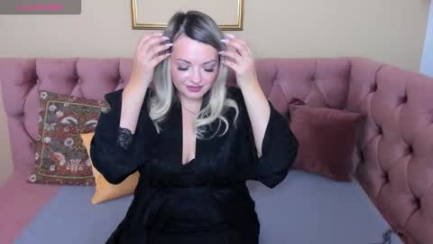 wilmasanders online show from 10.19.25