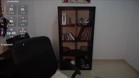 Snapshot of windy_butterfly chatting on 10.03.25 Sara online show from 10.03.25