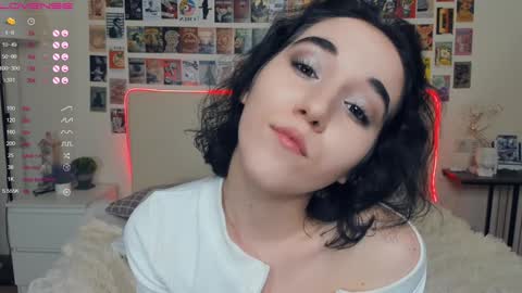 Snapshot of wine_on_lips chatting on 12.03.24 Amalia and Mia online show from 12.03.24