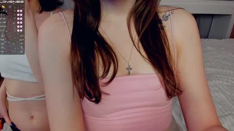 Snapshot of wine_on_lips chatting on 01.25.25 Amalia and Mia online show from 01.25.25