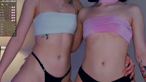 Snapshot of wine_on_lips chatting on 02.17.25 Amalia and Mia online show from 02.17.25