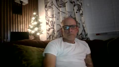 Snapshot of wingnutt765733 chatting on 01.19.26 wingnutt765733 online show from 01.19.26
