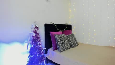 Wini Fer online show from 12.31.24